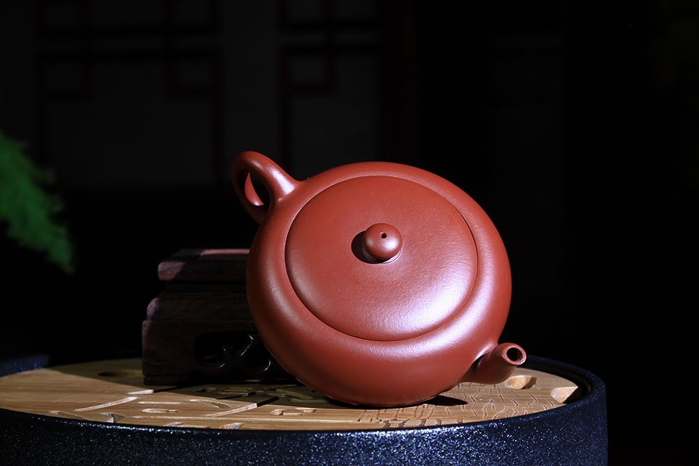 强国青作品 半菊