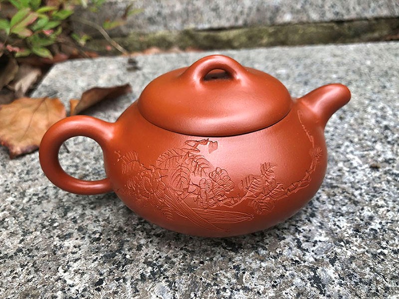 强国青作品 矮石瓢