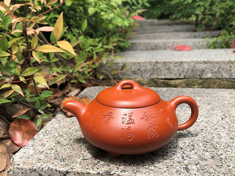 强国青作品 矮石瓢