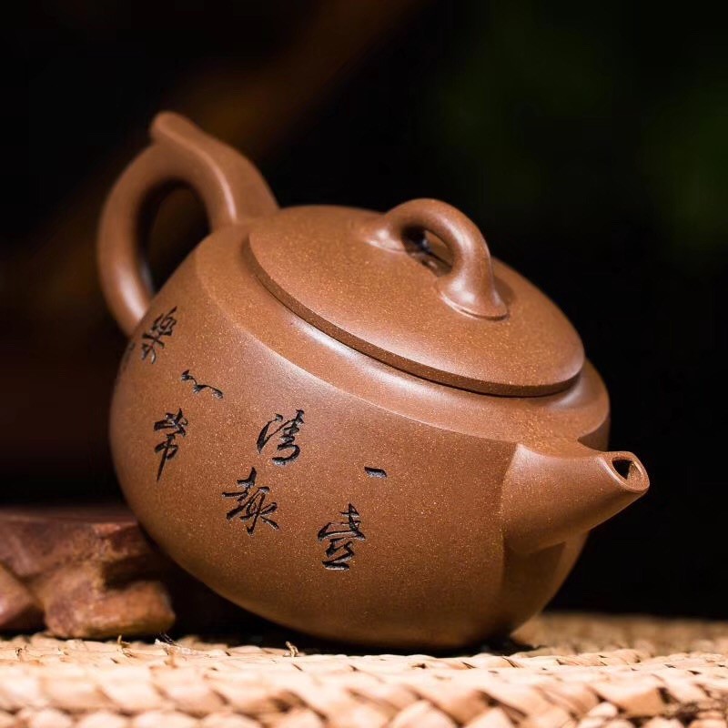 王刚作品 松趣(常乐)