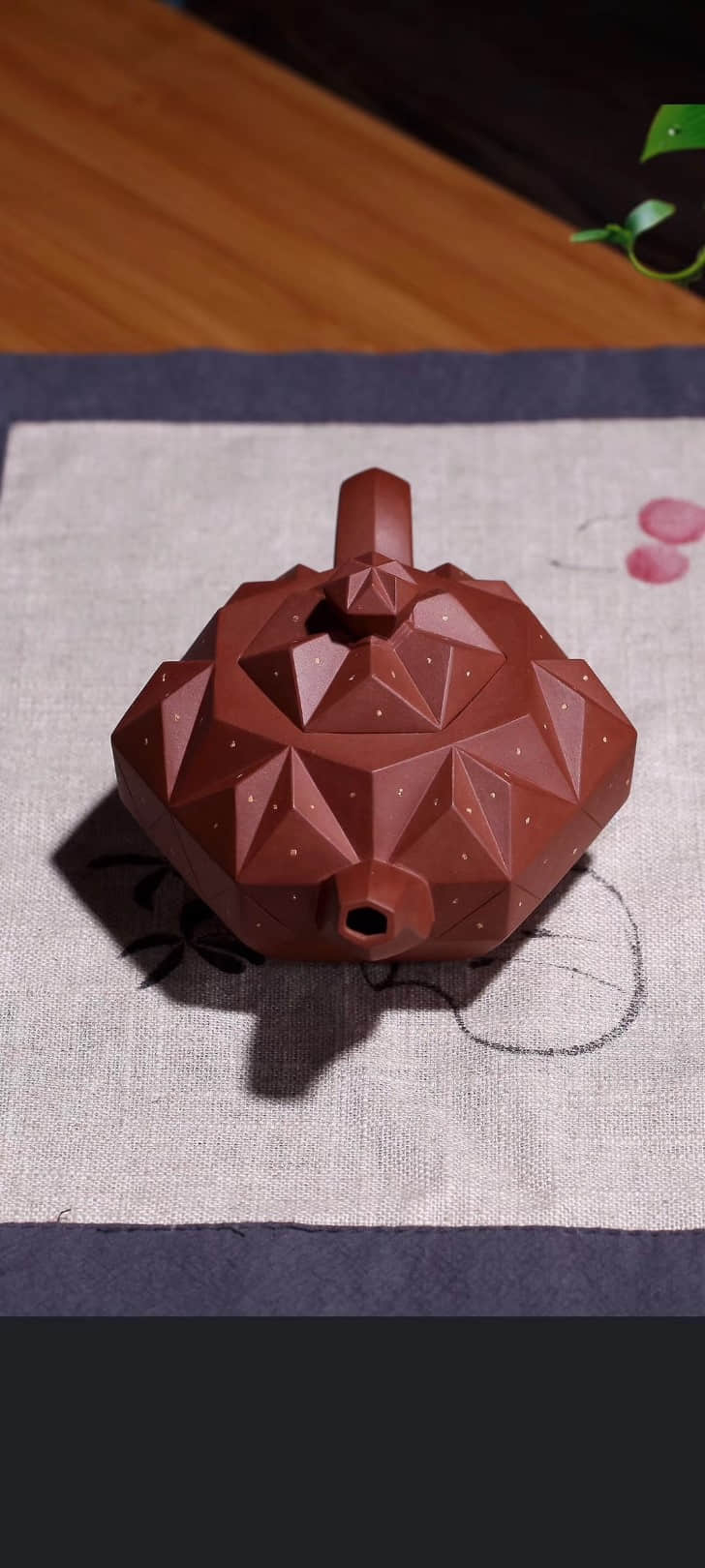 戚志君作品 钻石壶