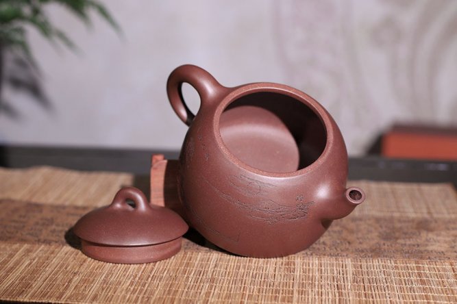 范玲作品 秦权