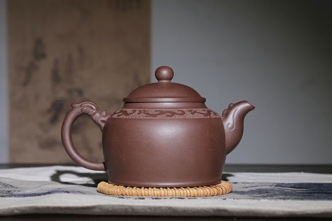 钱文英作品 龙珠