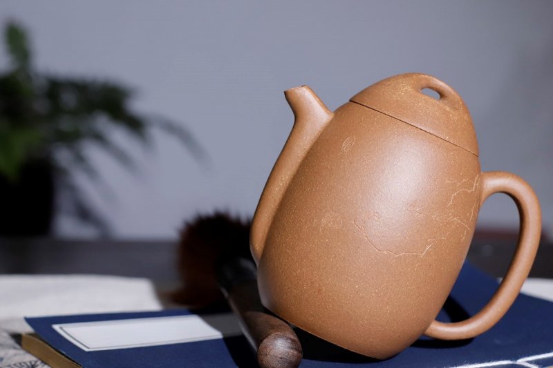 钱文英作品 龙旦