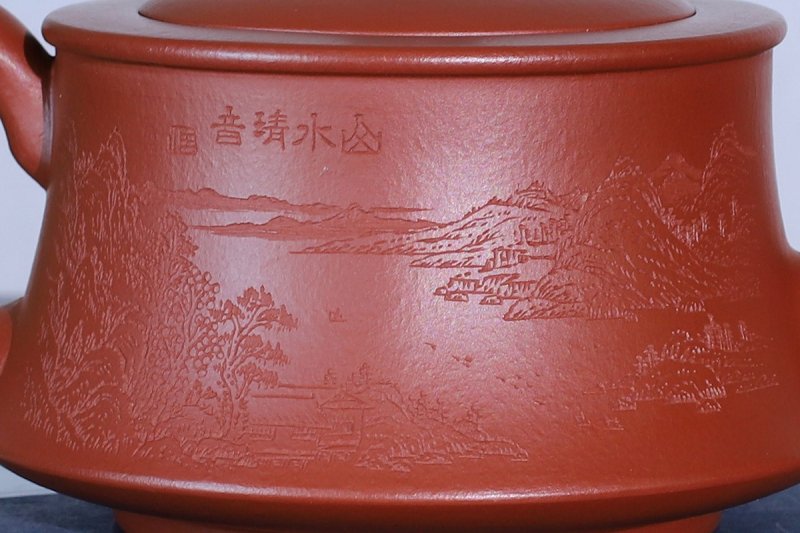 许敏芳作品 曲壶