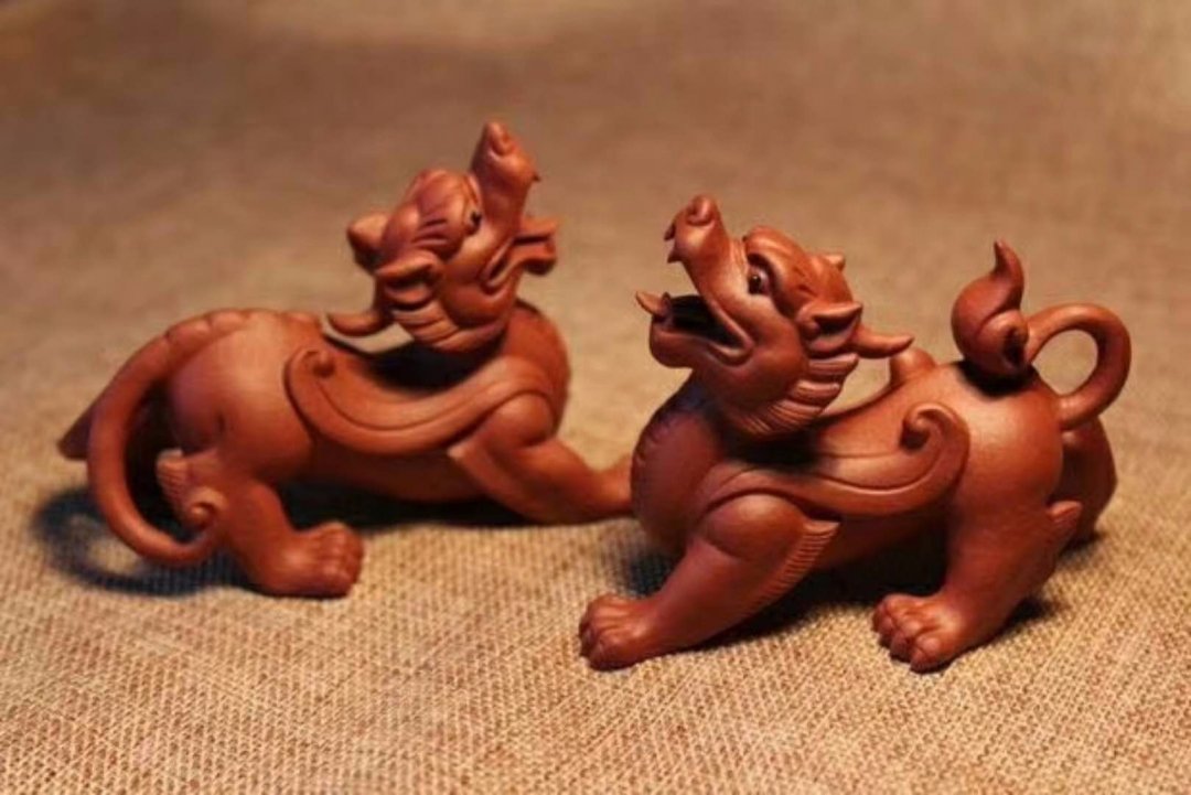 郑裕阳作品 招财纳福小貔貅