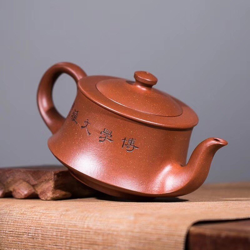 王刚作品 曲壶