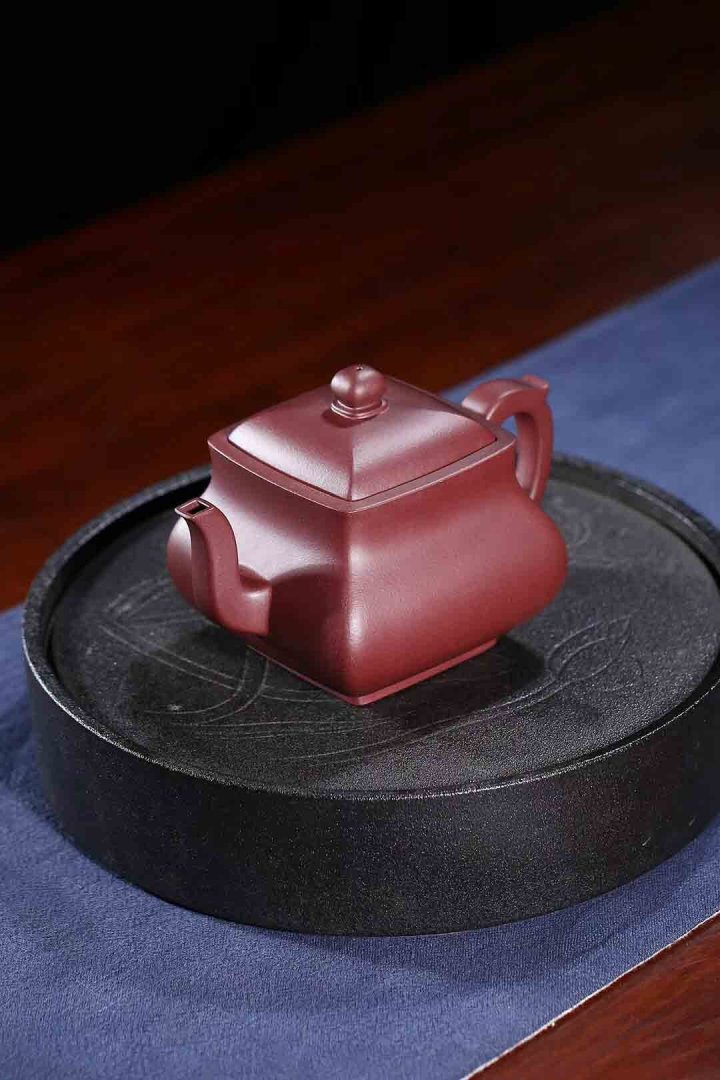 沈洪斌作品 四方玲珑壶