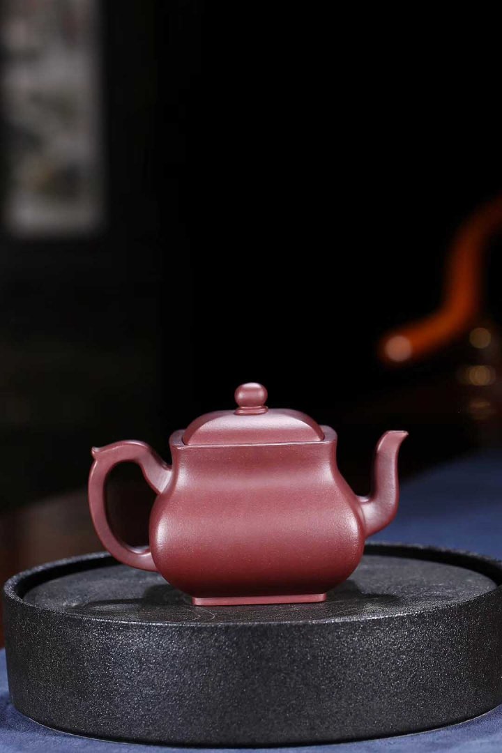 沈洪斌作品 四方玲珑壶