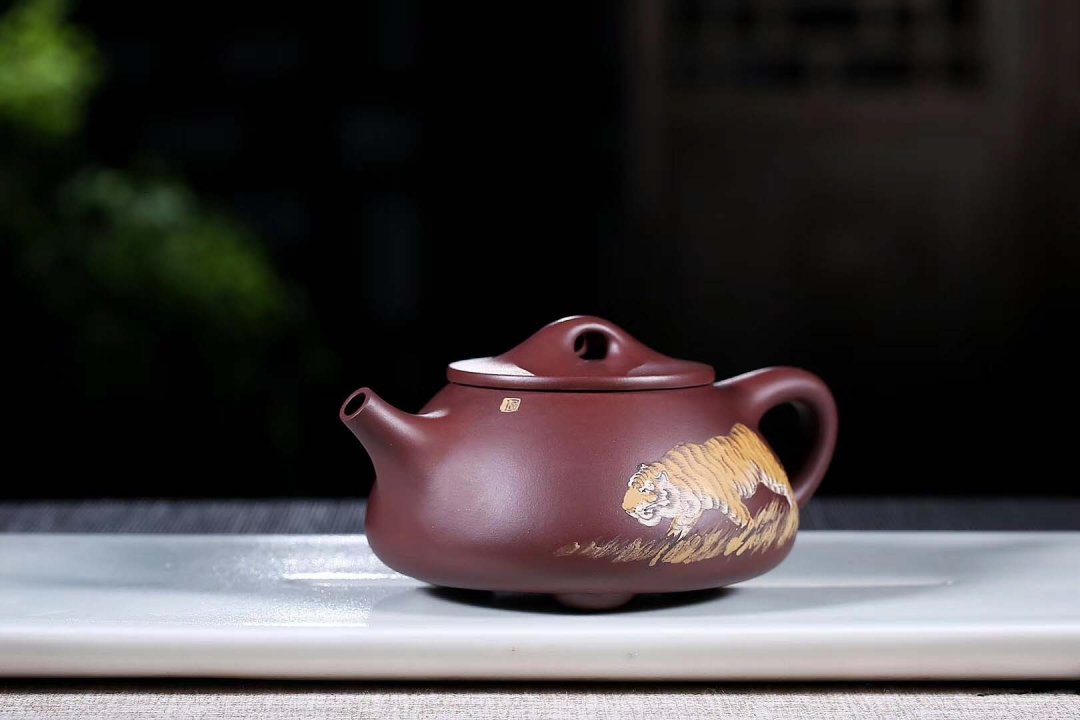 杨军保作品 雄风石瓢
