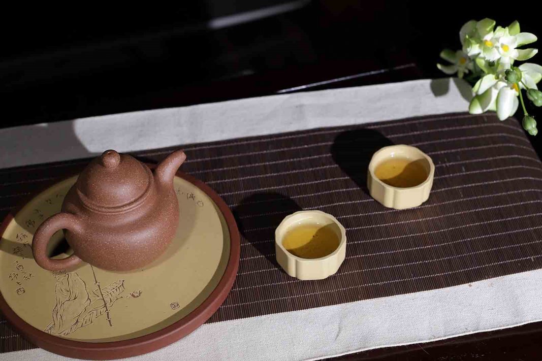 陈跃飞作品 掇球
