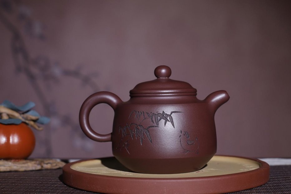范育君作品 雨晨