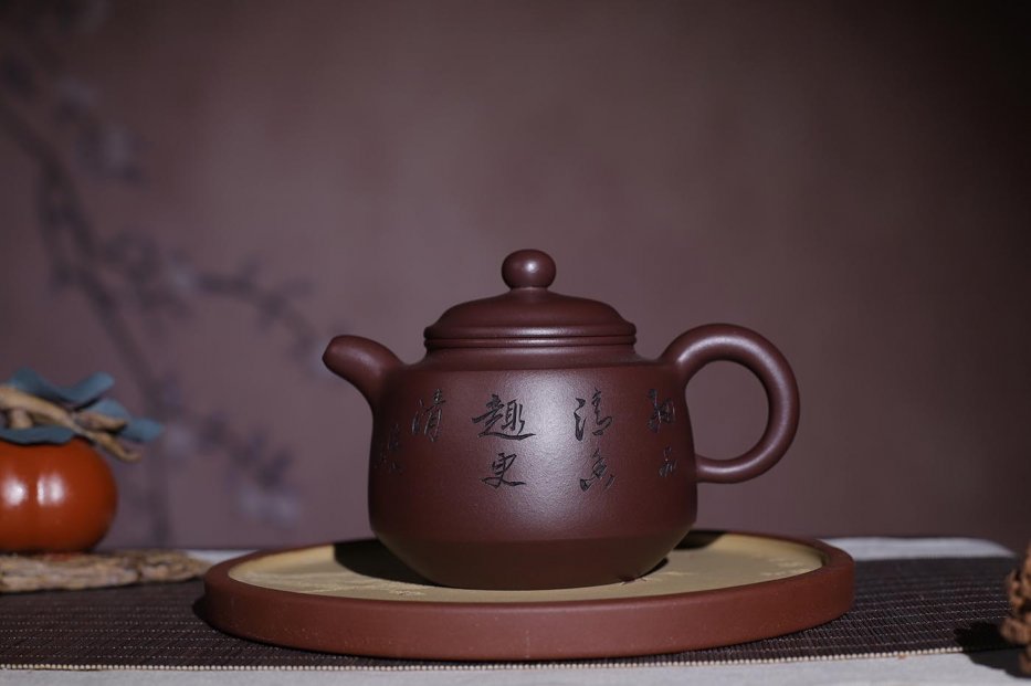 范育君作品 雨晨