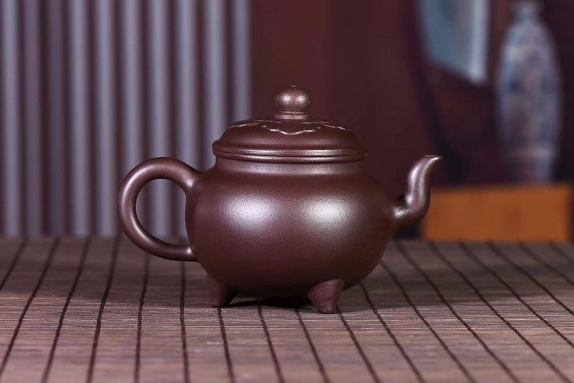 戚志君作品 大彬如意