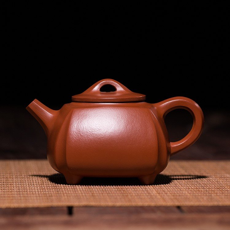 蒋华福作品 四方壶