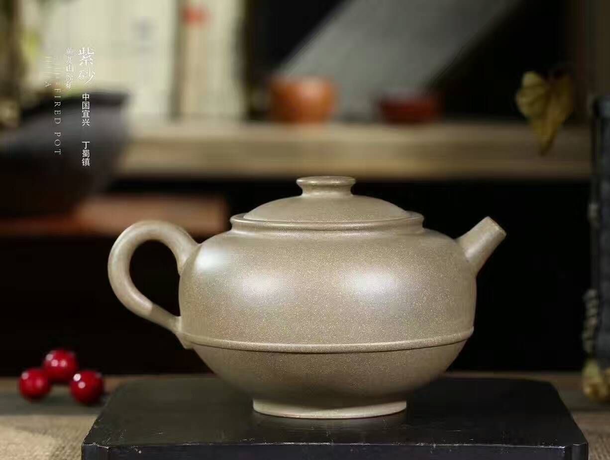 钱文英作品 小巨轮
