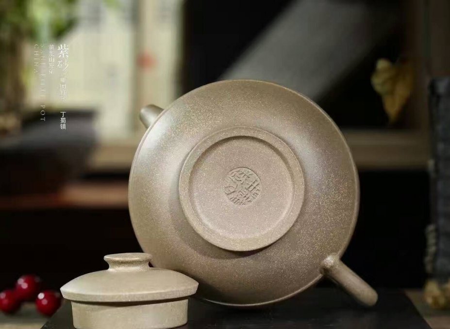 钱文英作品 小巨轮