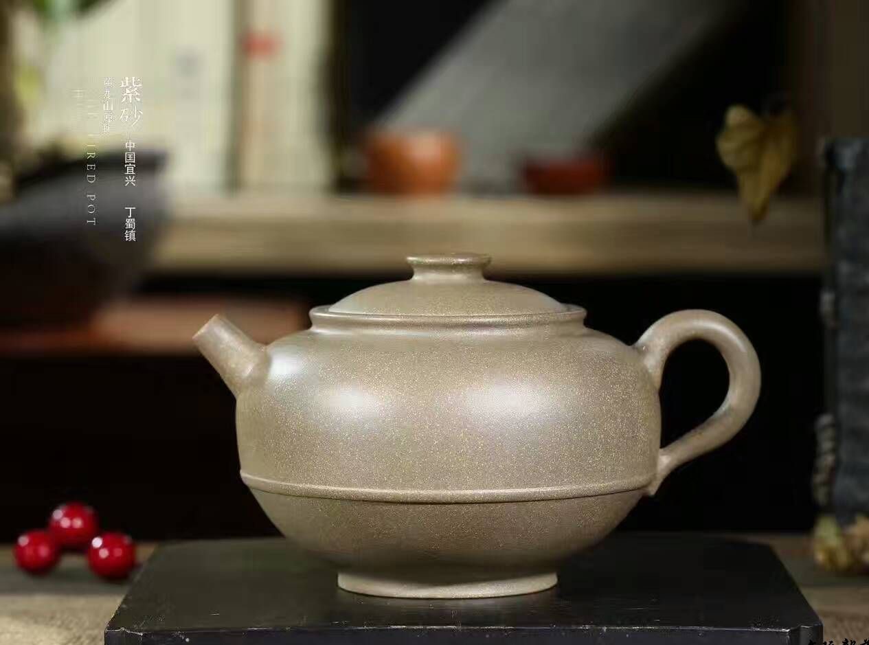 钱文英作品 小巨轮