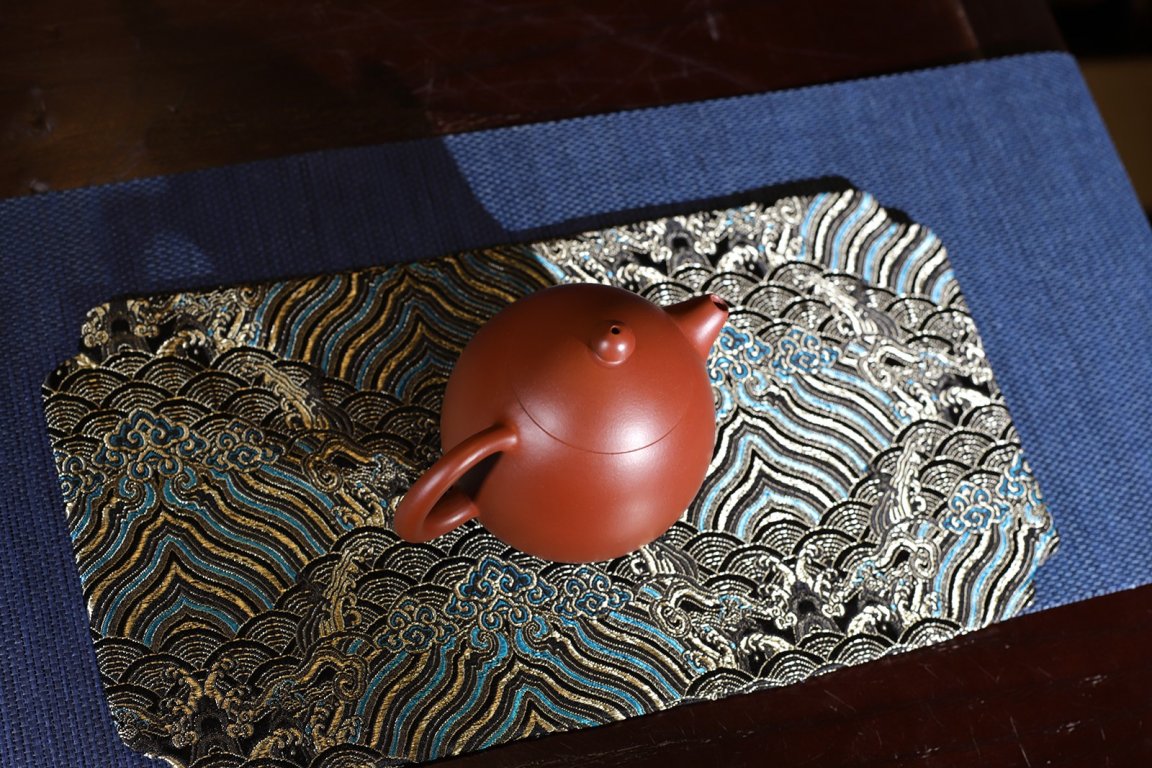 卢小伟作品 龙蛋
