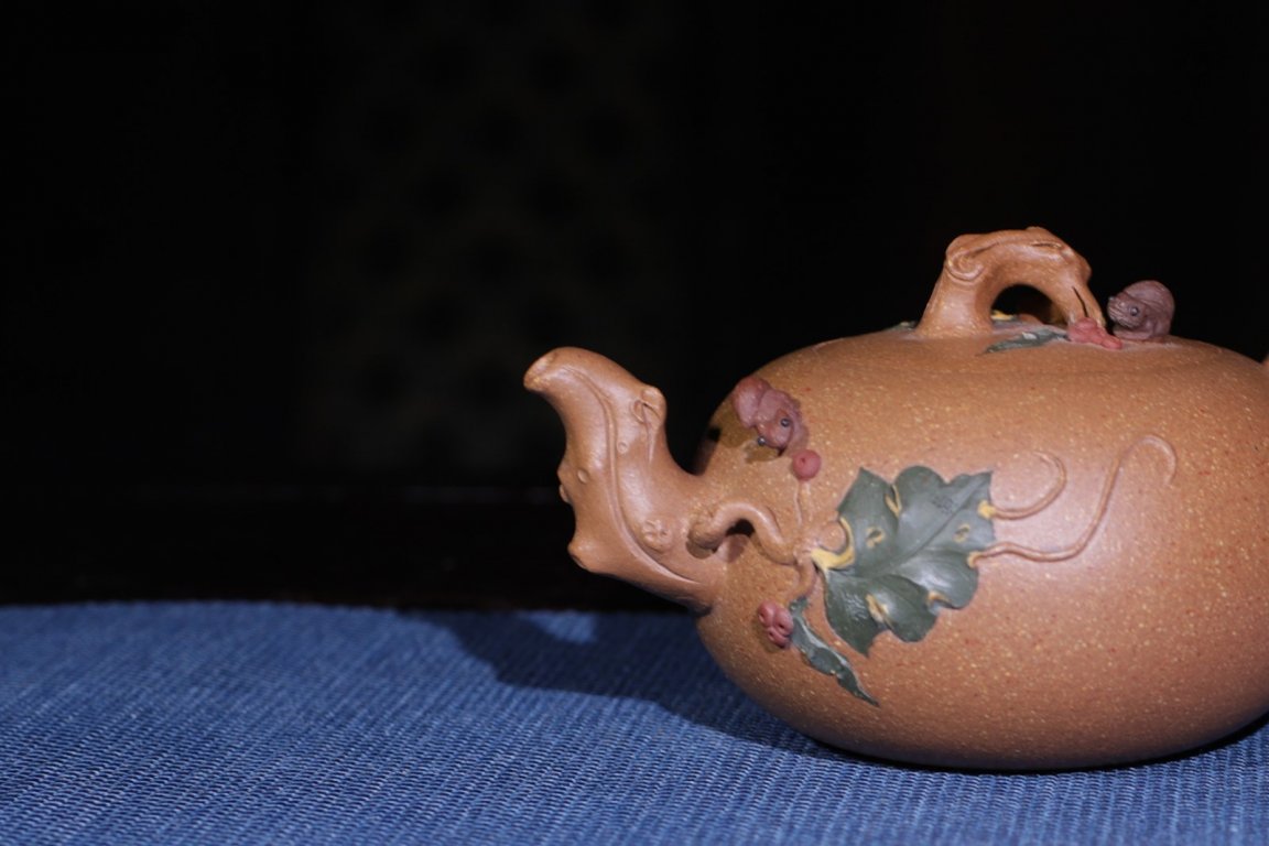 陈亚萍作品 松鼠葡萄
