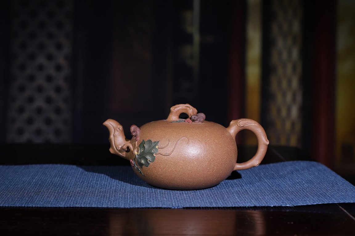 陈亚萍作品 松鼠葡萄