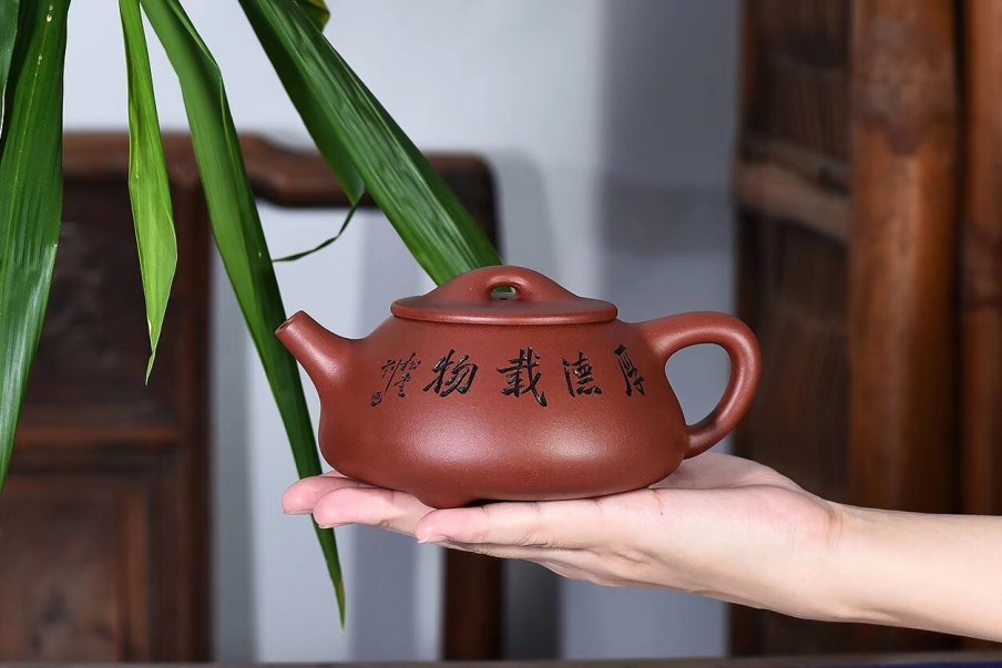 戚志君作品 景舟石瓢