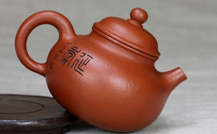 强国青作品 高容天