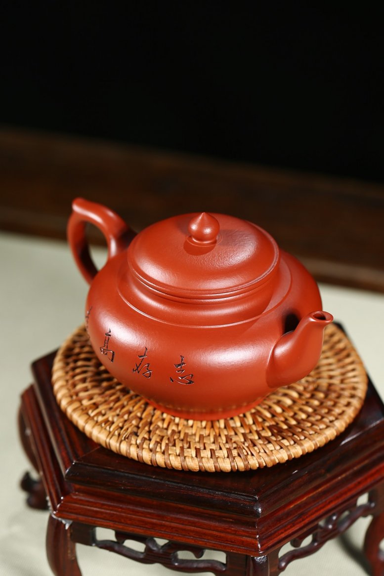 杨军保作品 笑樱(刻人物)