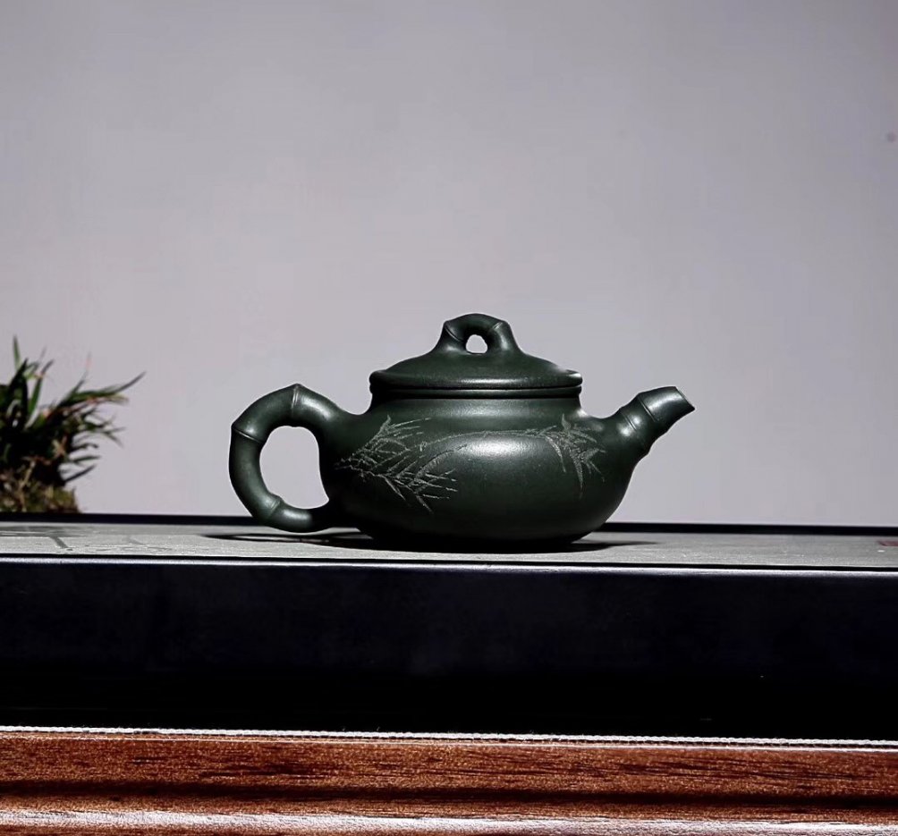 陈顺根作品 仿古竹节壶