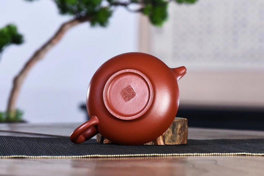 陈顺根作品 合欢壶