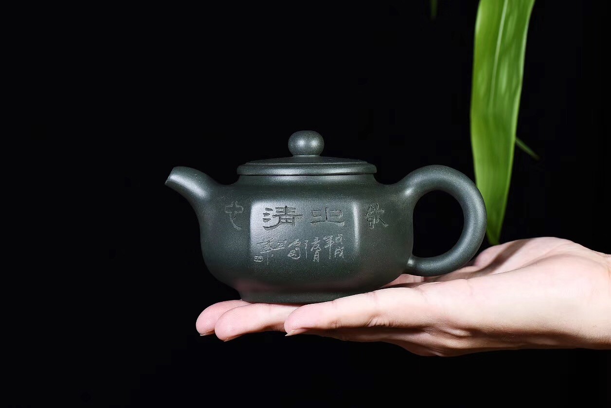 陈顺根作品 风华壶