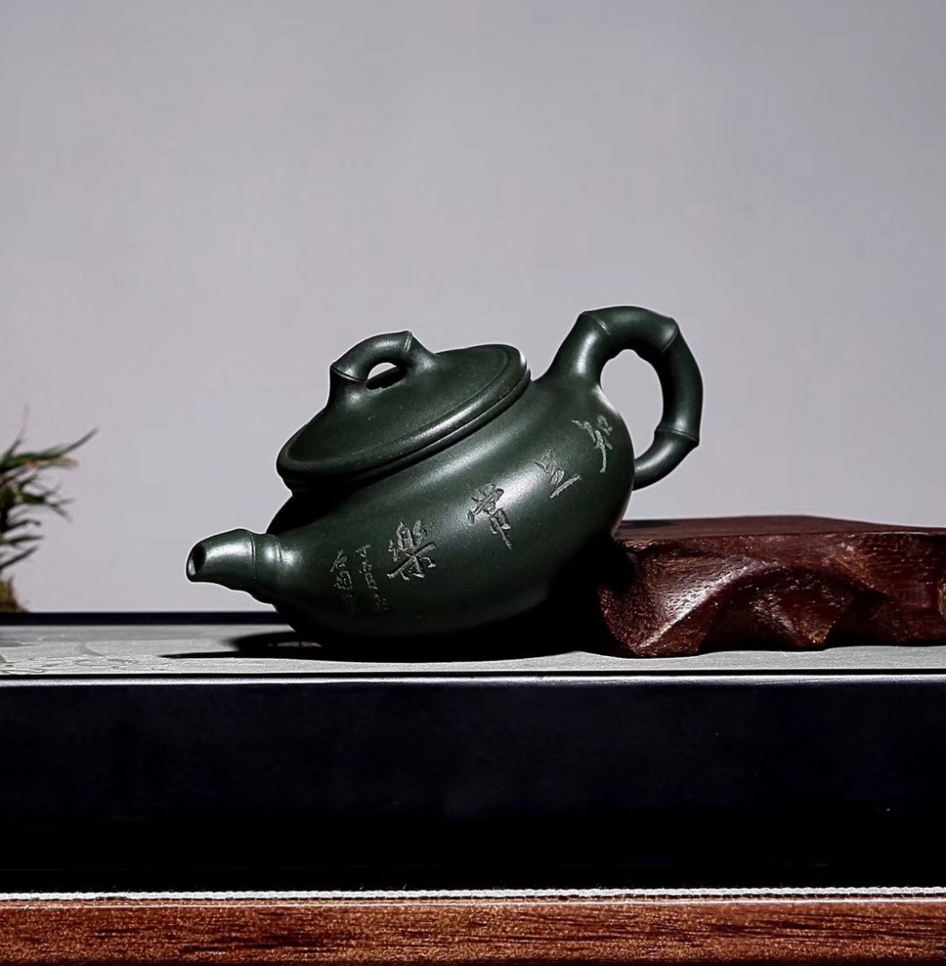 陈顺根作品 仿古竹节壶