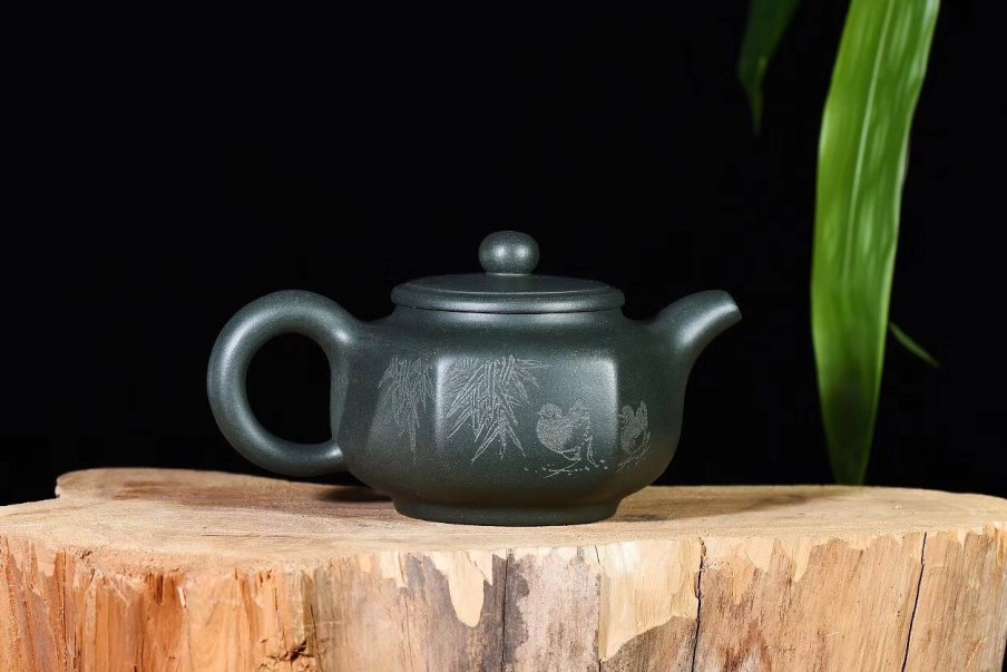 陈顺根作品 风华壶