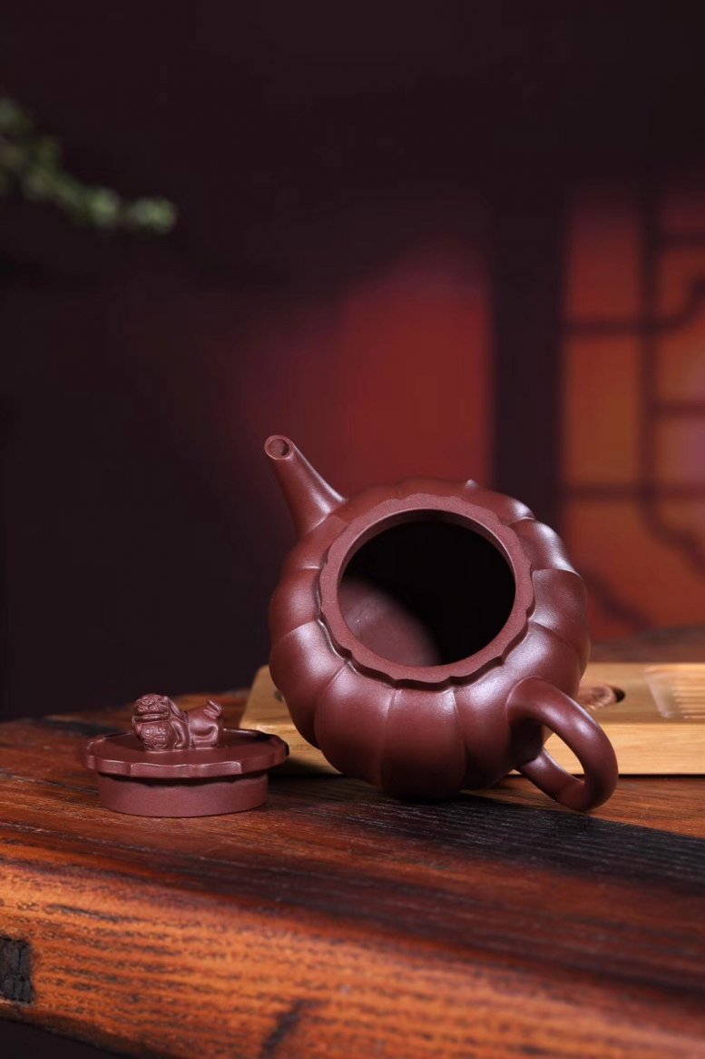 杨军保作品 狮球