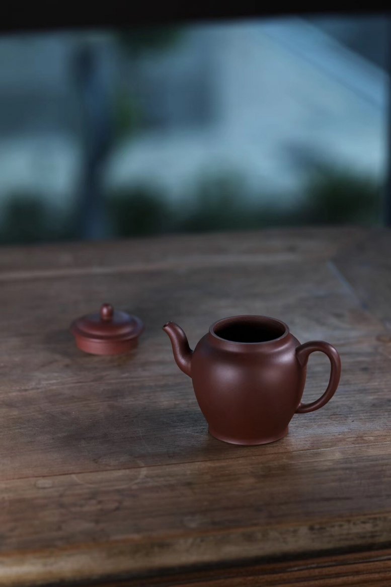 高建中作品 秋莲玉柱