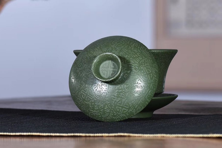 董正强作品 百寿盖碗