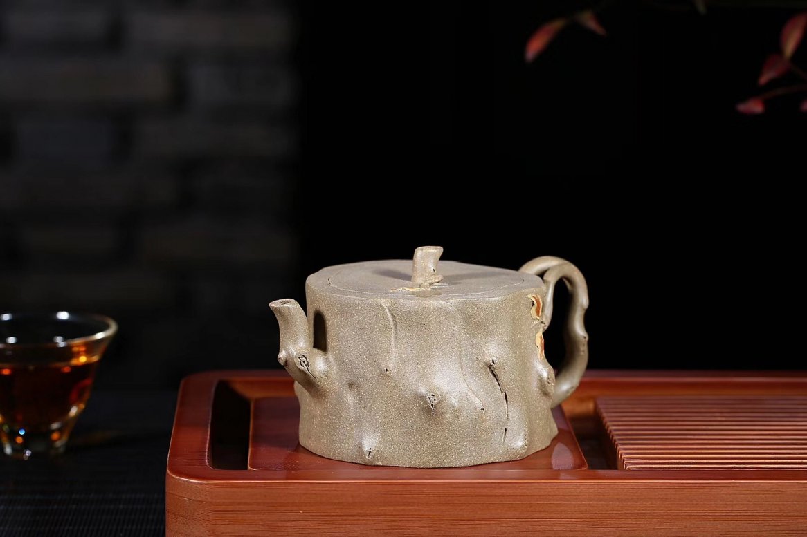 张伟军作品 树桩