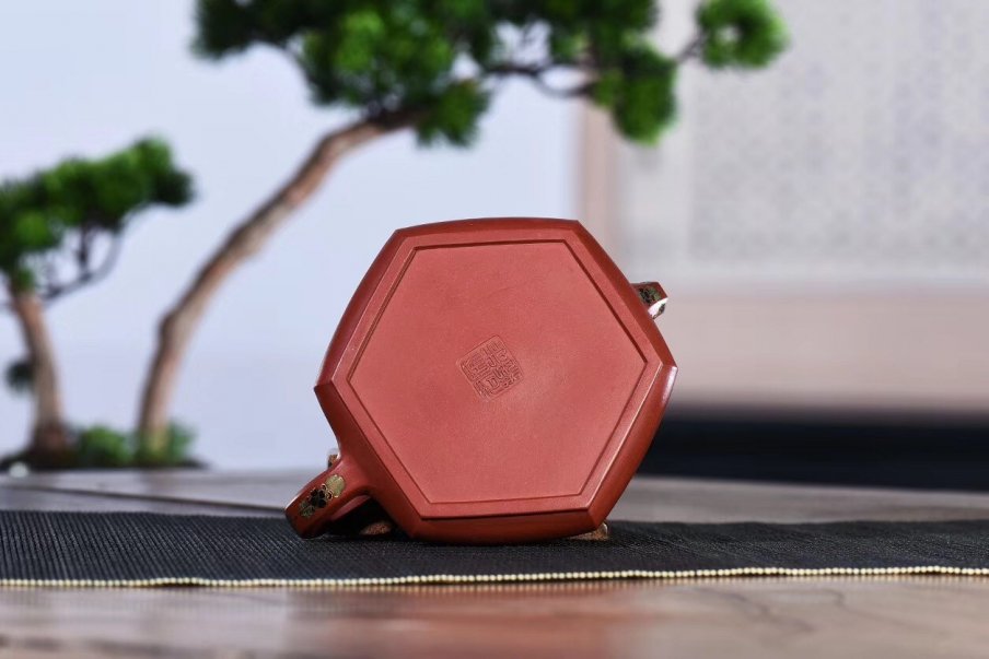 戚志君作品 六方石瓢