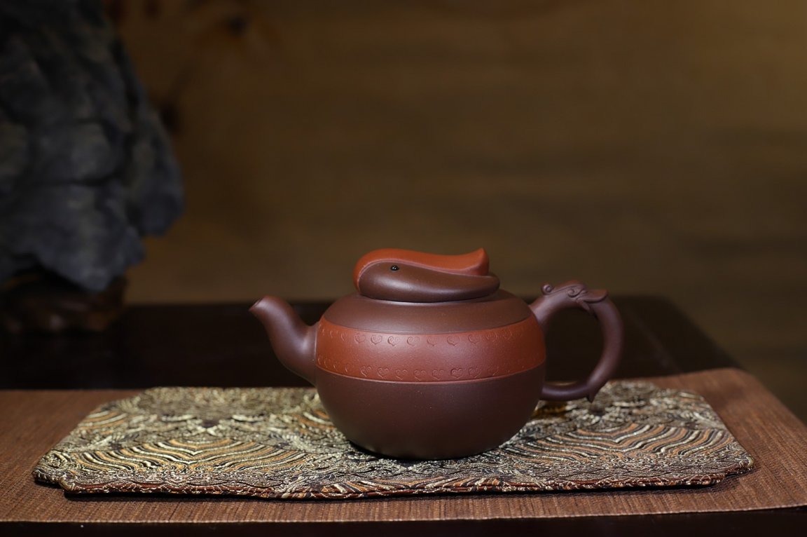 强国青作品 双色神龙