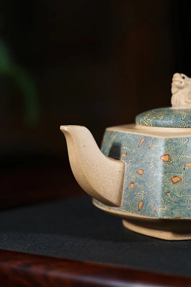 杨军保作品 绞泥灵龙