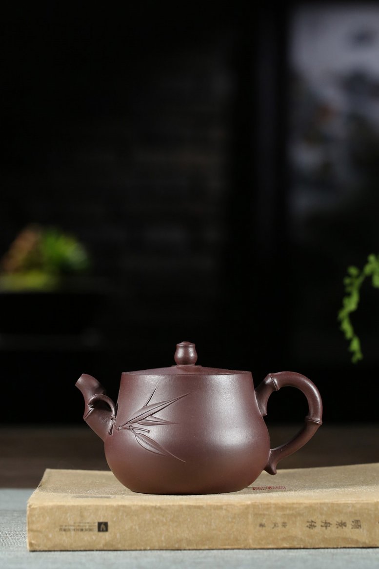胡小香作品 秀竹壶