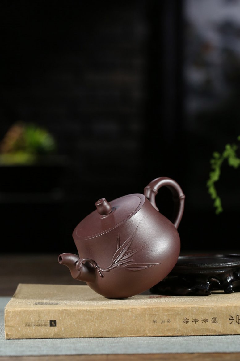 胡小香作品 秀竹壶