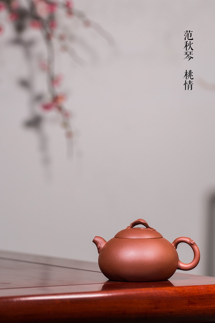 范秋琴作品 桃情