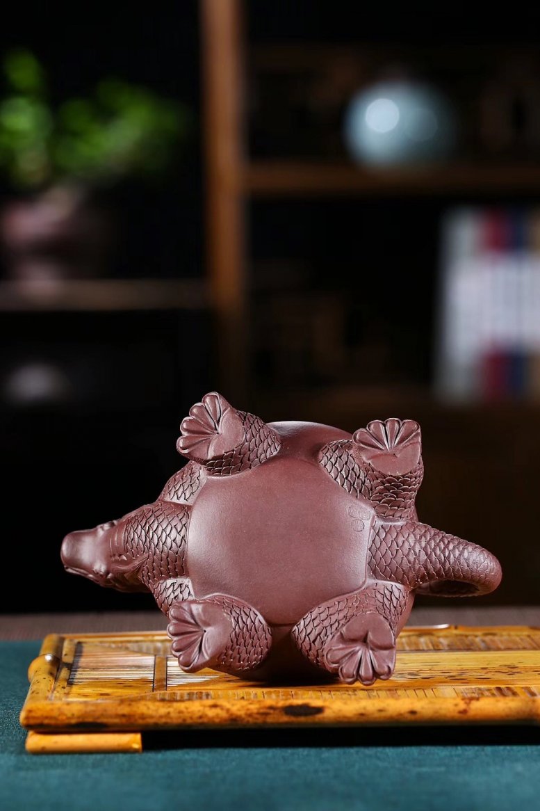 张伟军作品 龟龙壶