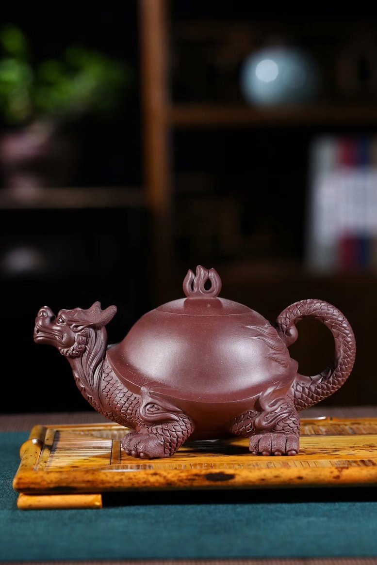 张伟军作品 龟龙壶