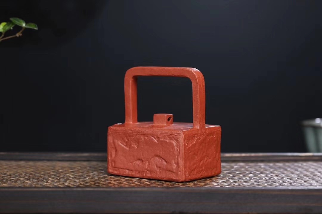 沈洪斌作品 汉韵提梁