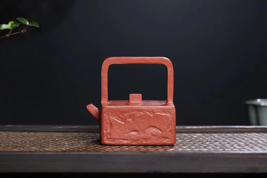 沈洪斌作品 汉韵提梁