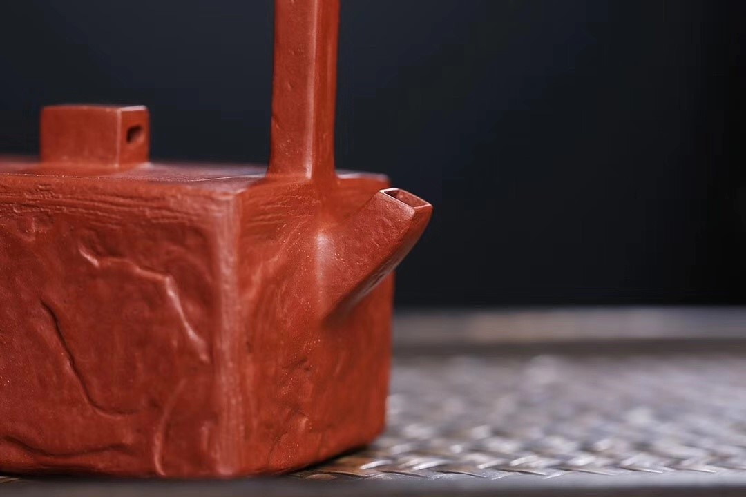 沈洪斌作品 汉韵提梁