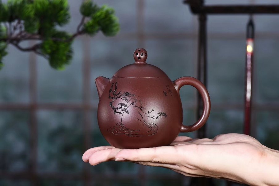 戚志君作品 龍蛋