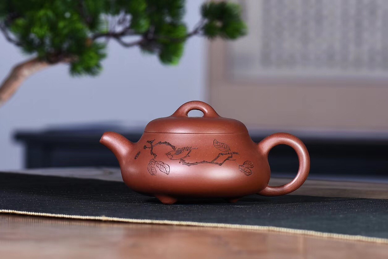 戚志君作品 汉唐石瓢
